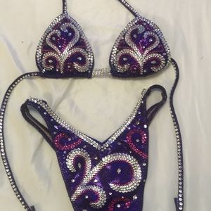 Competition suit figure division